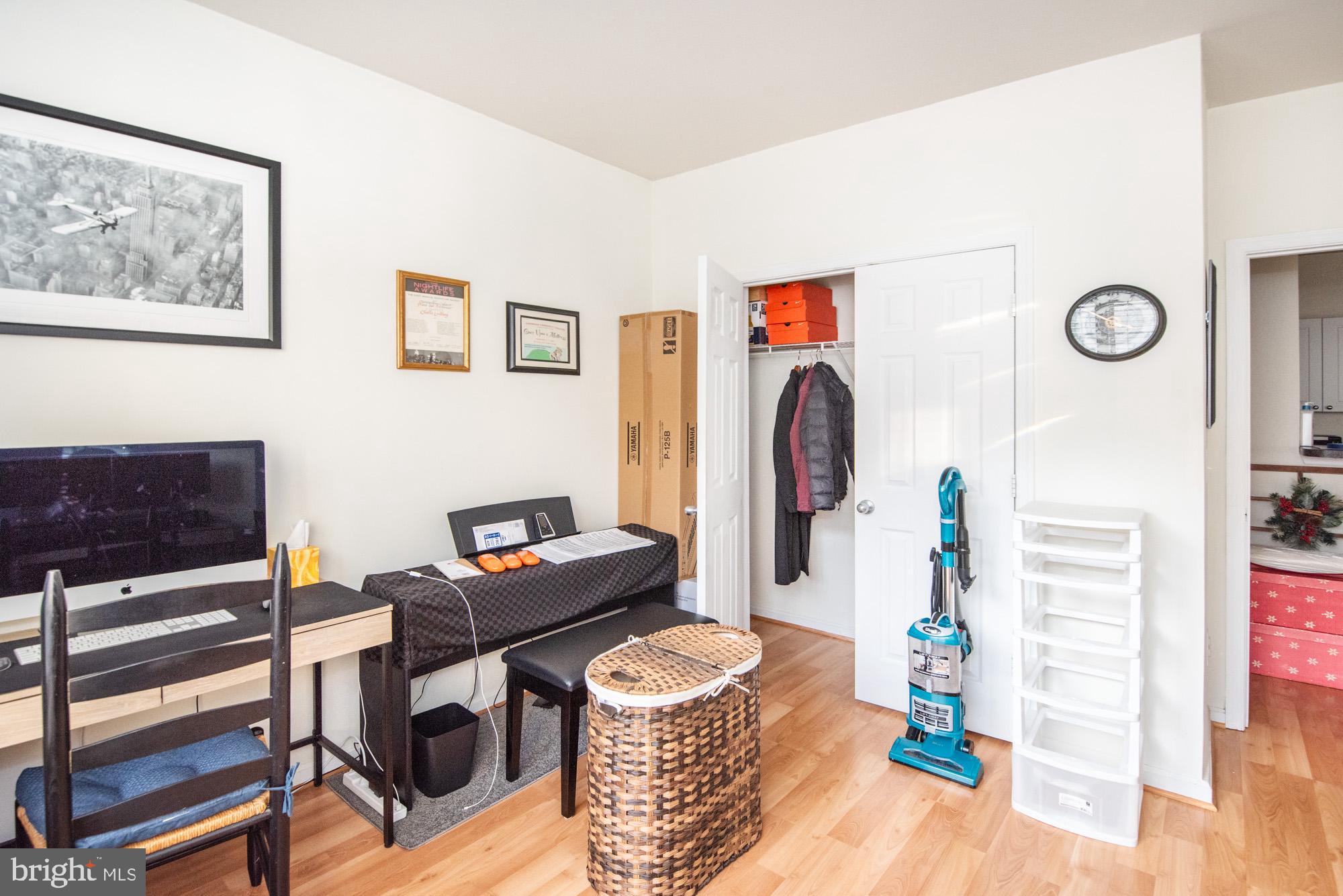 FAIRFAX RIDGE - Residential Lease