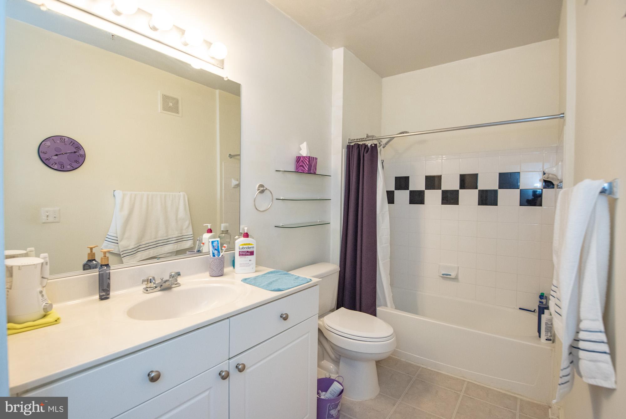 FAIRFAX RIDGE - Residential Lease