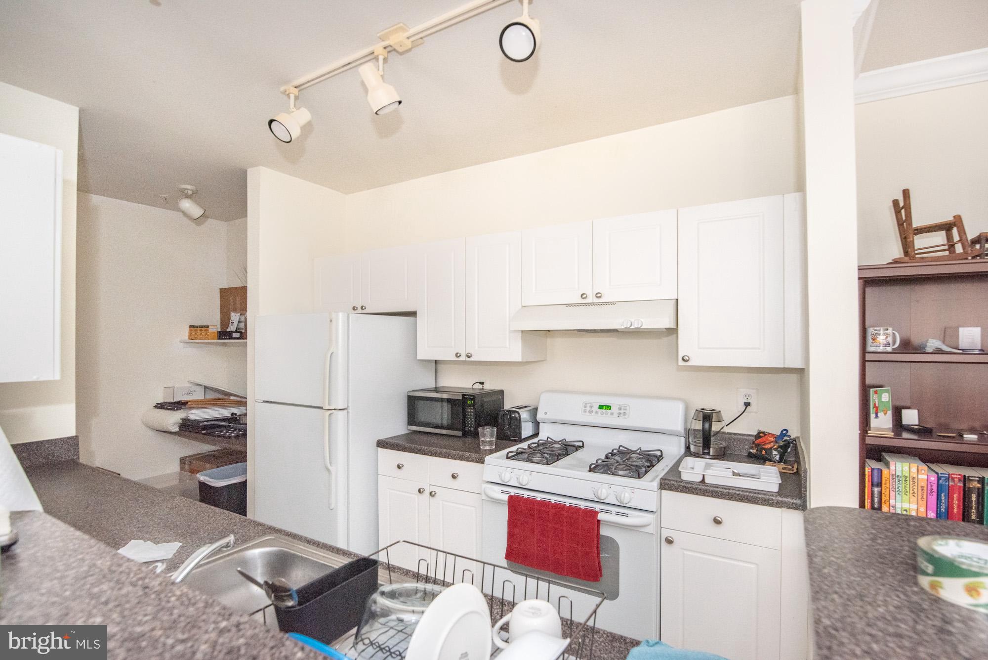 FAIRFAX RIDGE - Residential Lease