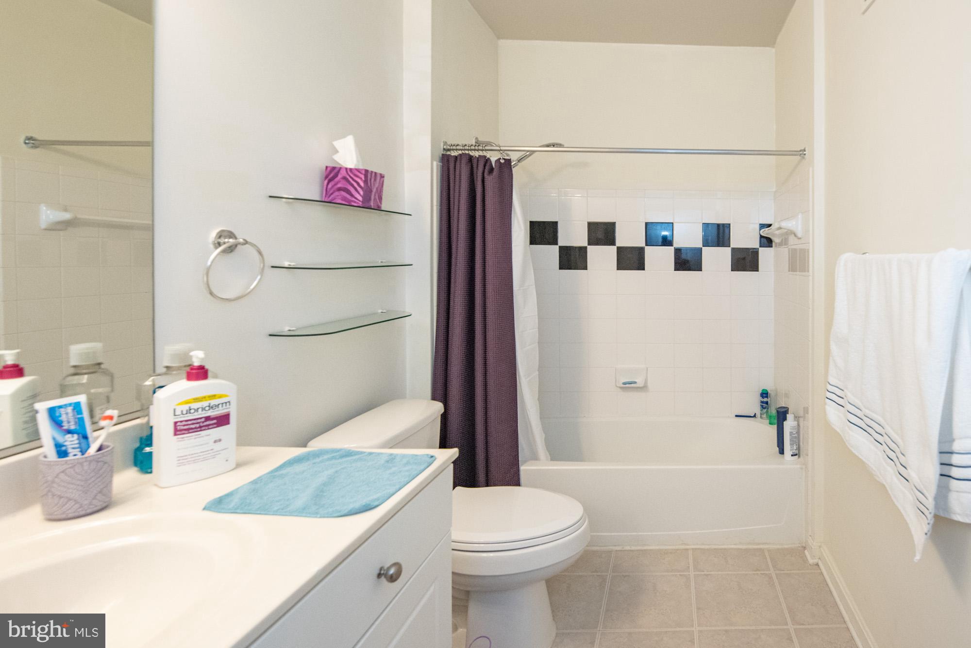 FAIRFAX RIDGE - Residential Lease