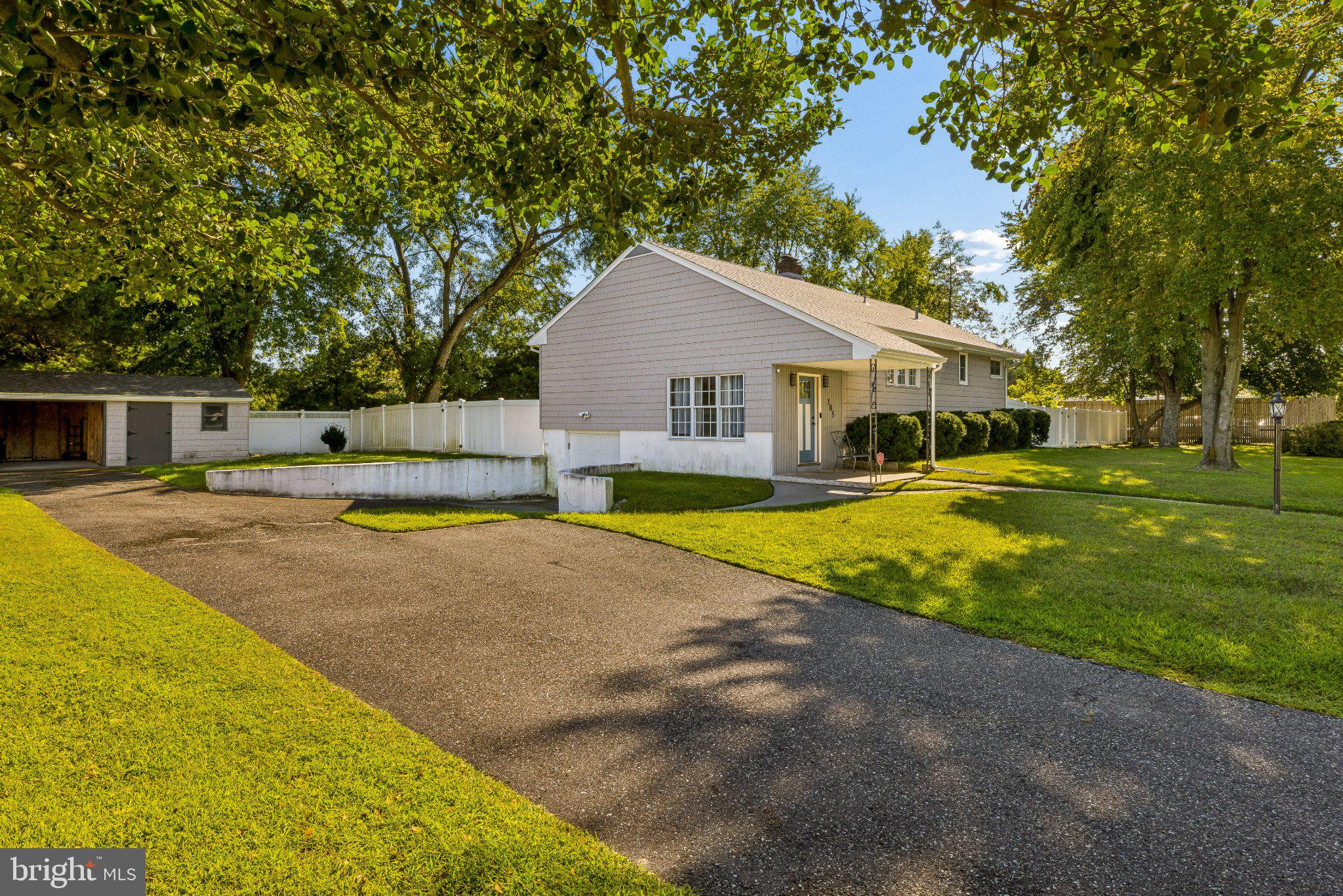 105 LEDDEN LANE
