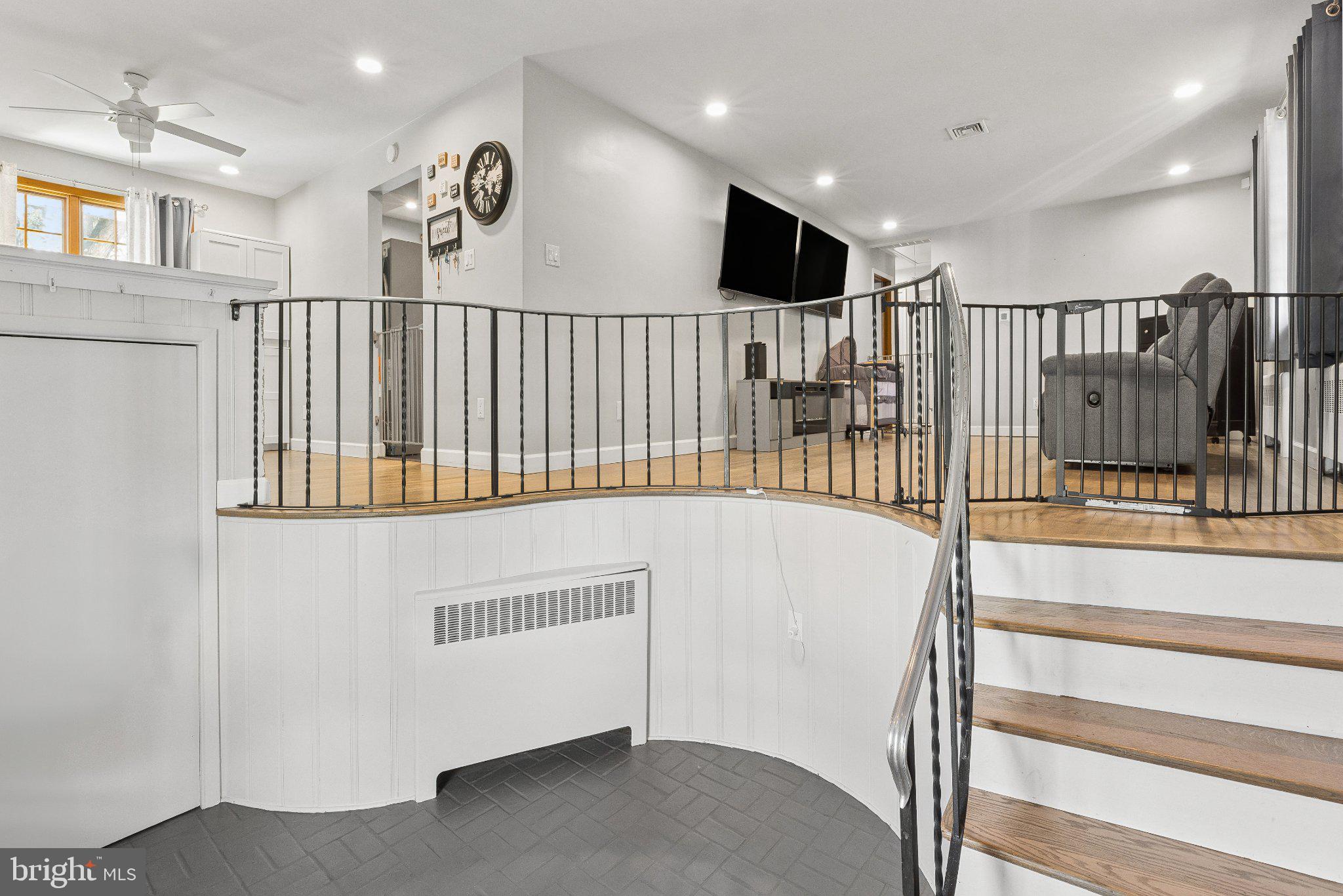 105 LEDDEN LANE