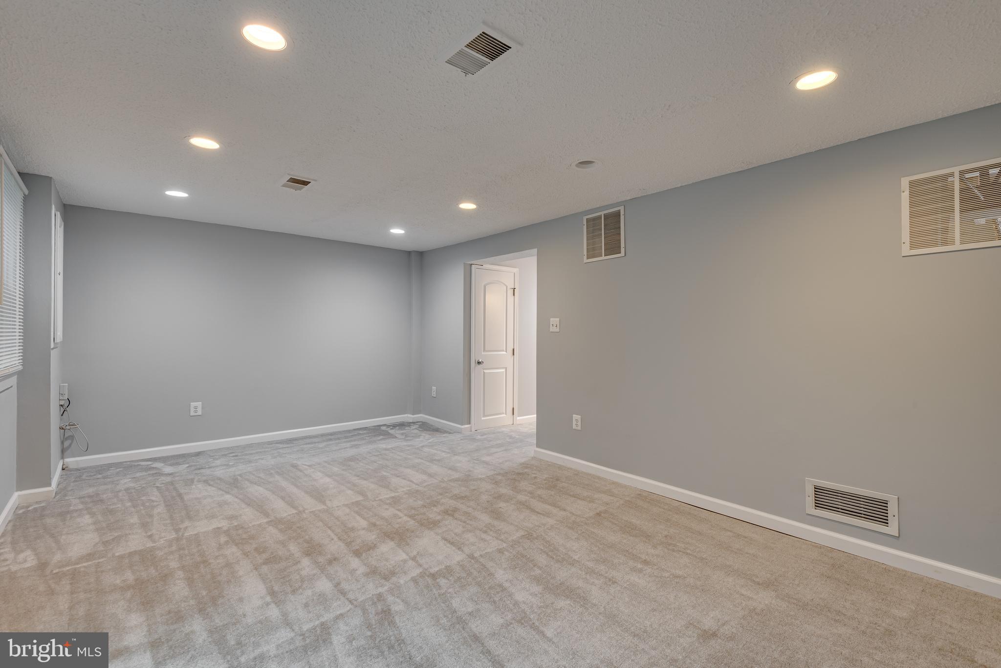 VILLAGE OF LONG REACH - Residential