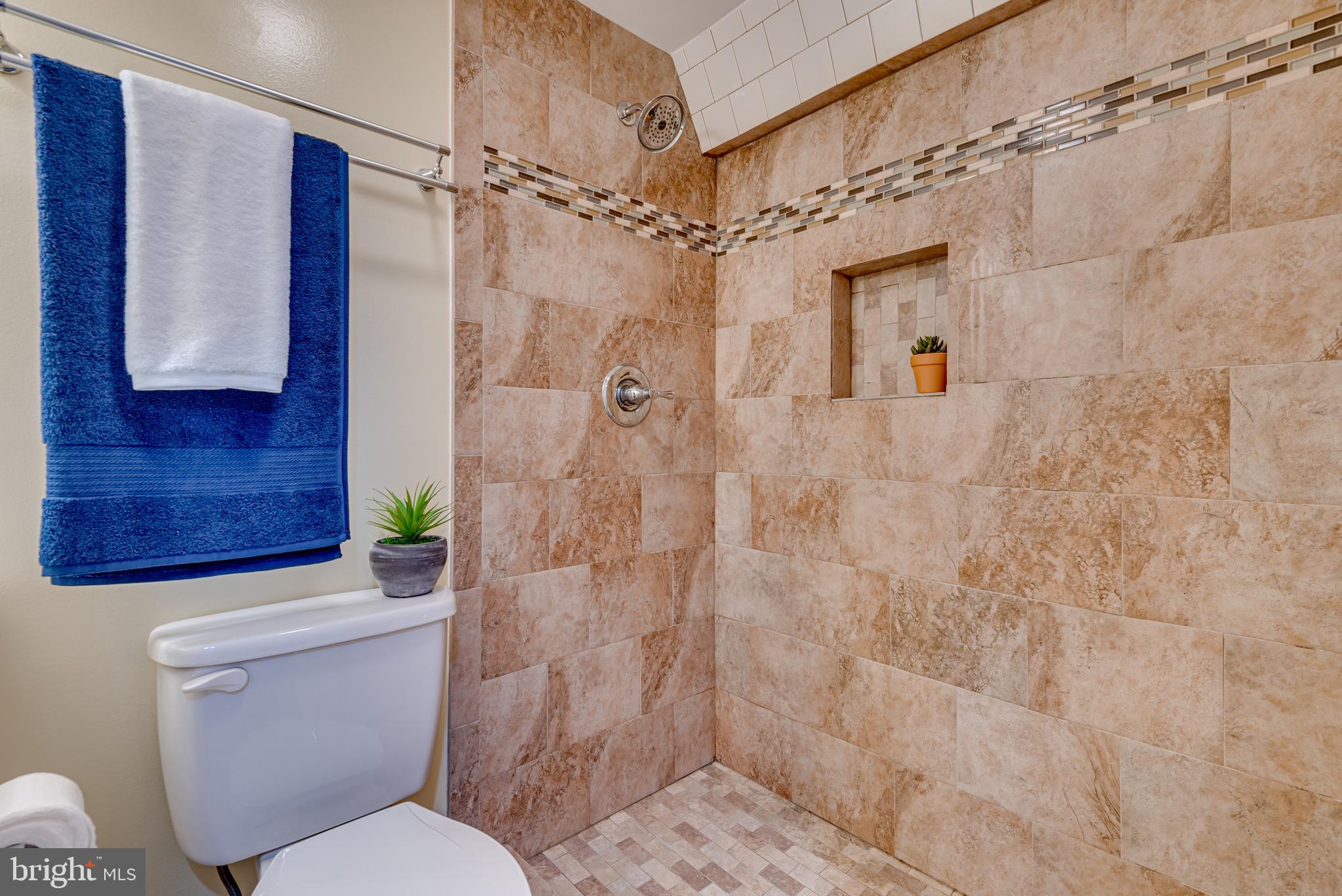 VILLAGE OF LONG REACH - Residential