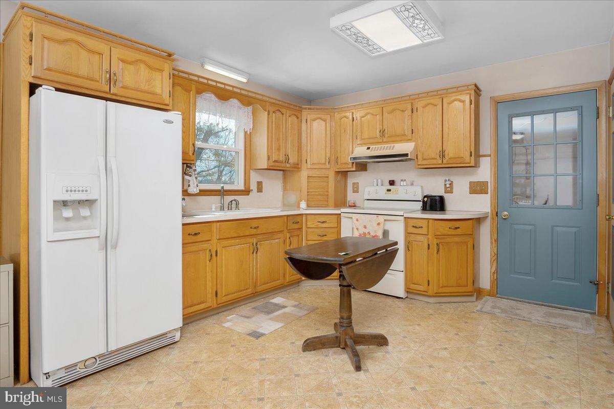 MARLOWE COUNTRY ESTATES - Residential