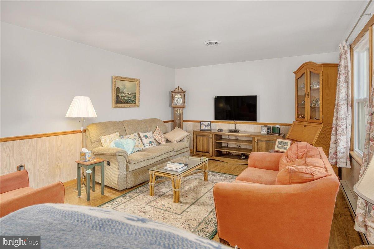 MARLOWE COUNTRY ESTATES - Residential