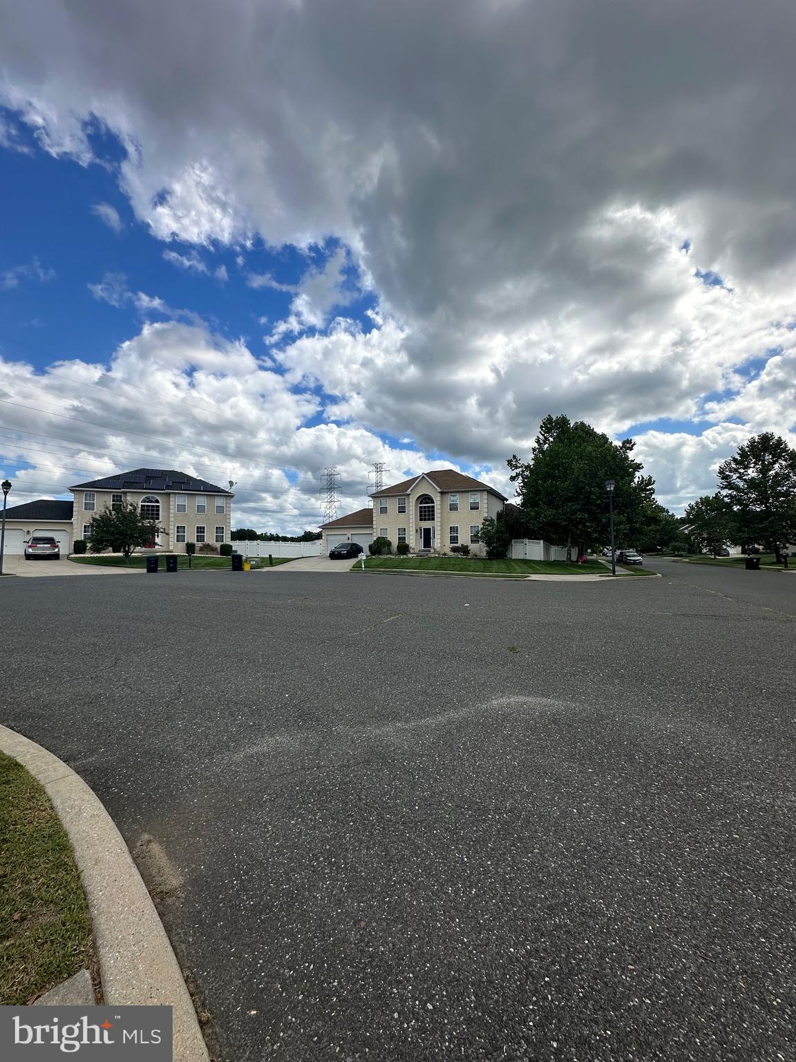 WILTONS CORNER - Residential