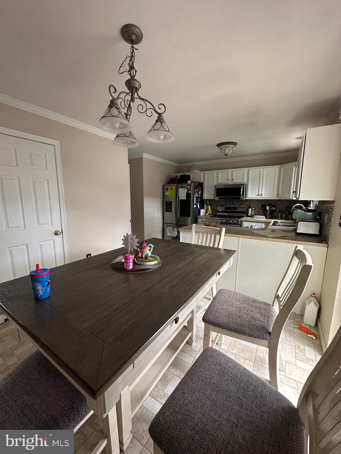 WILTONS CORNER - Residential