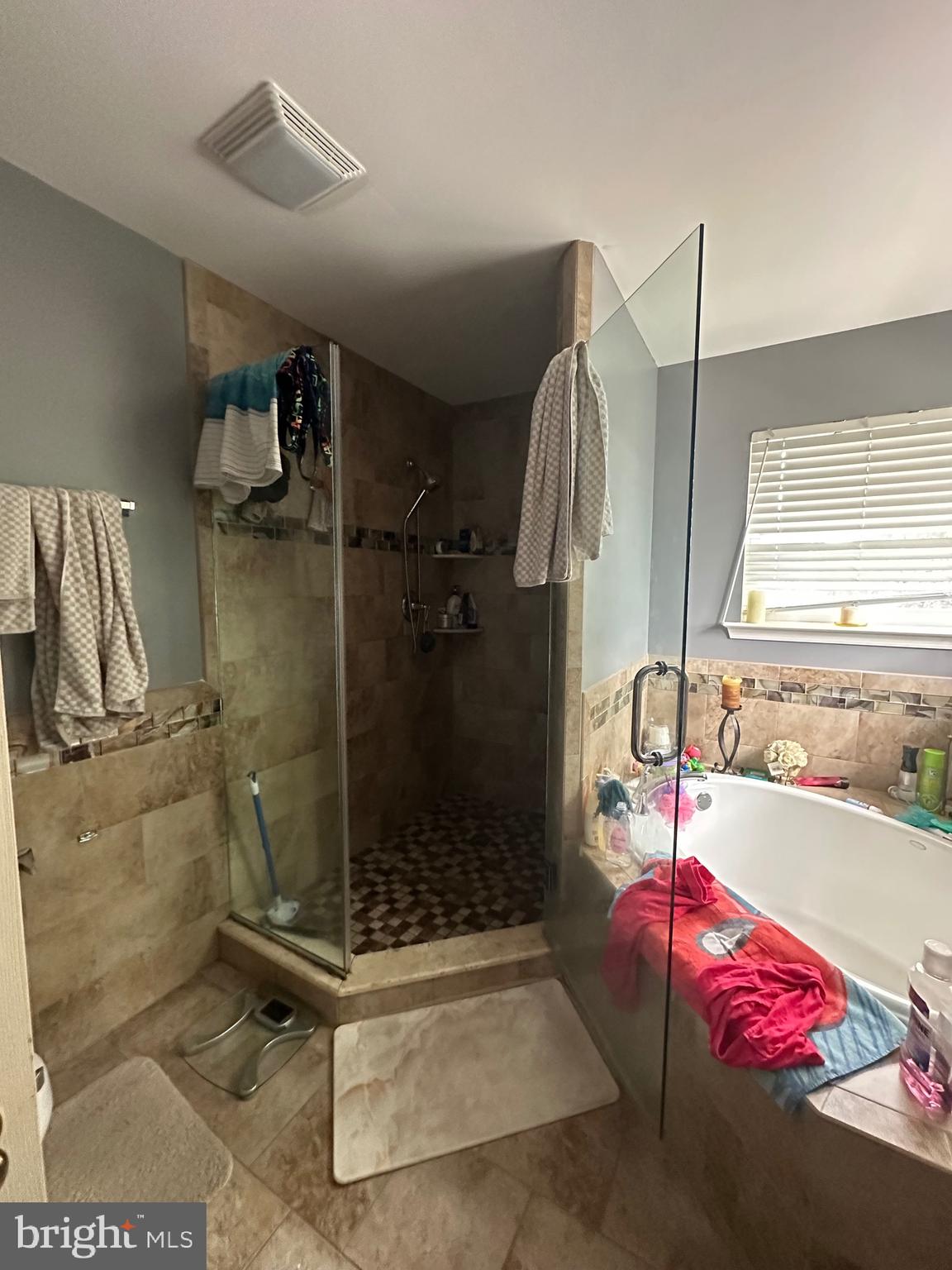 WILTONS CORNER - Residential