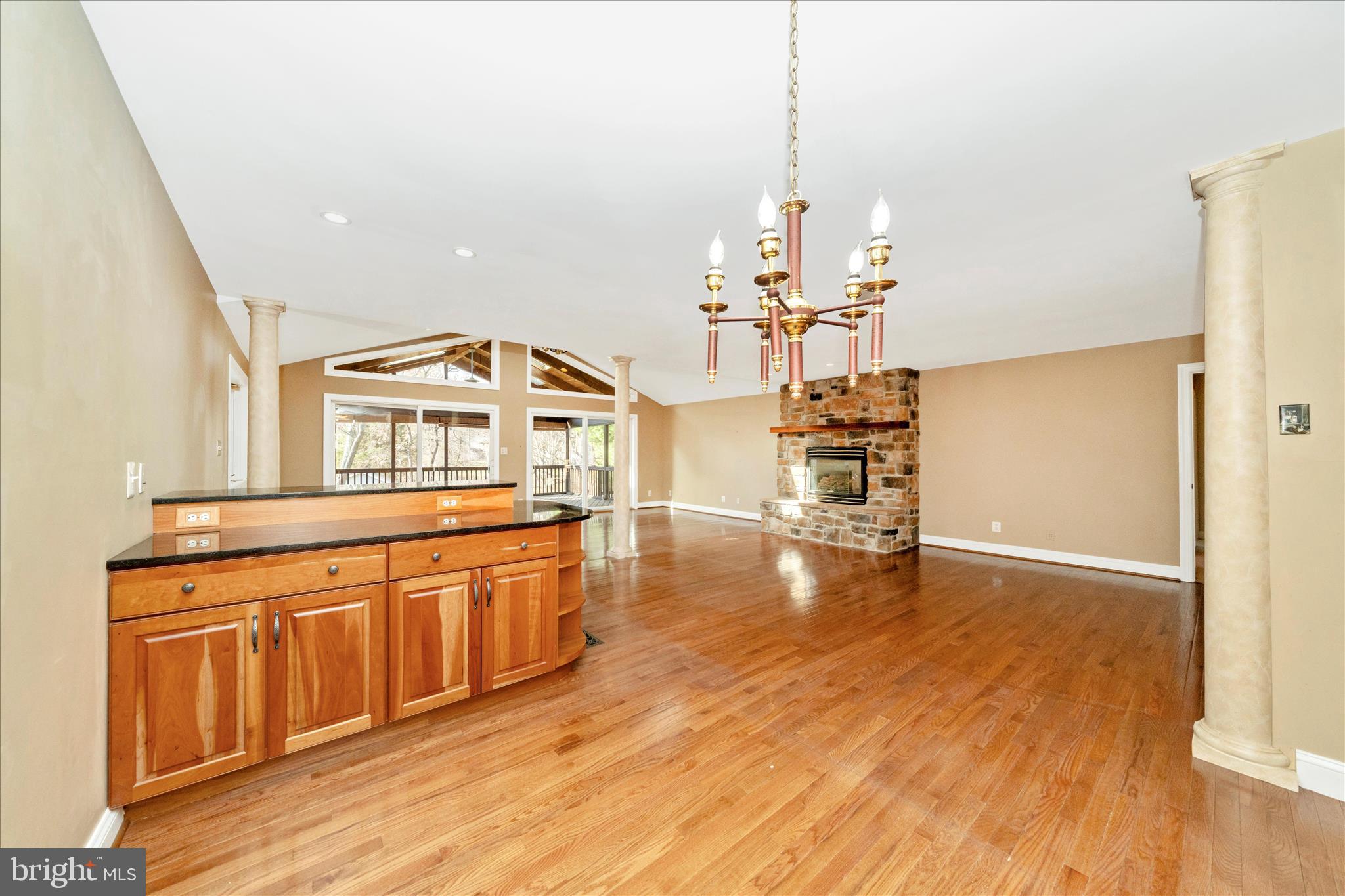 CHATEAU RIDGE - Residential