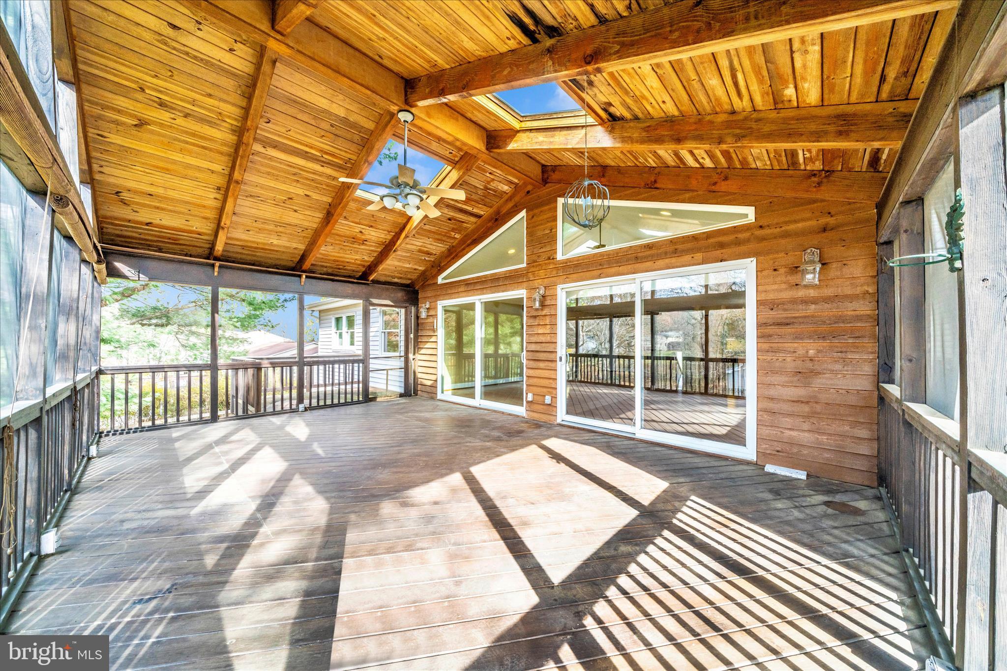 CHATEAU RIDGE - Residential