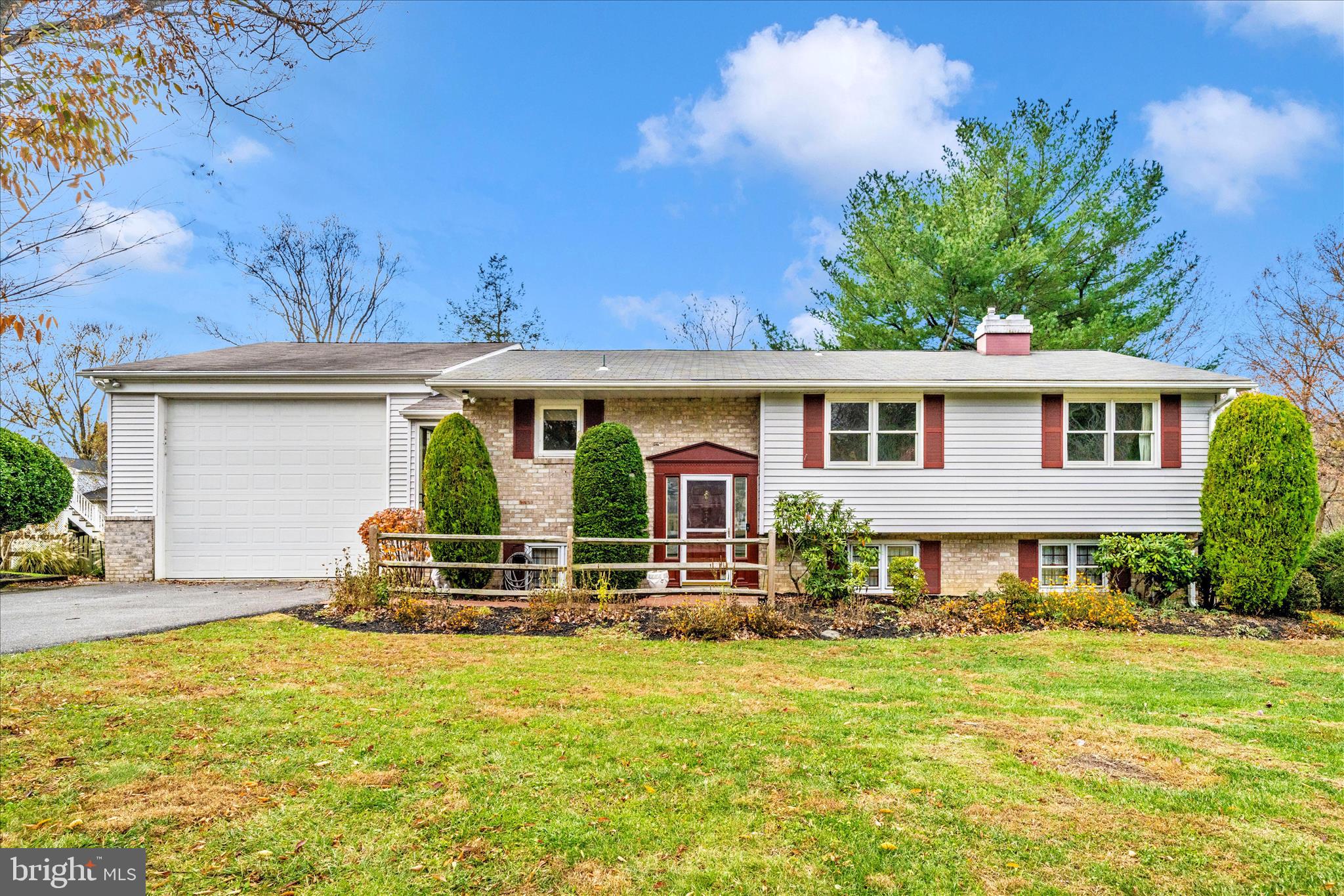 CHATEAU RIDGE - Residential