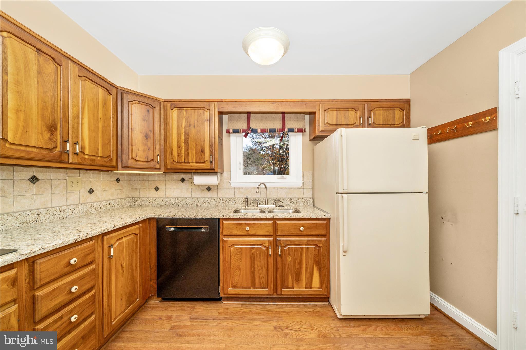 CHATEAU RIDGE - Residential