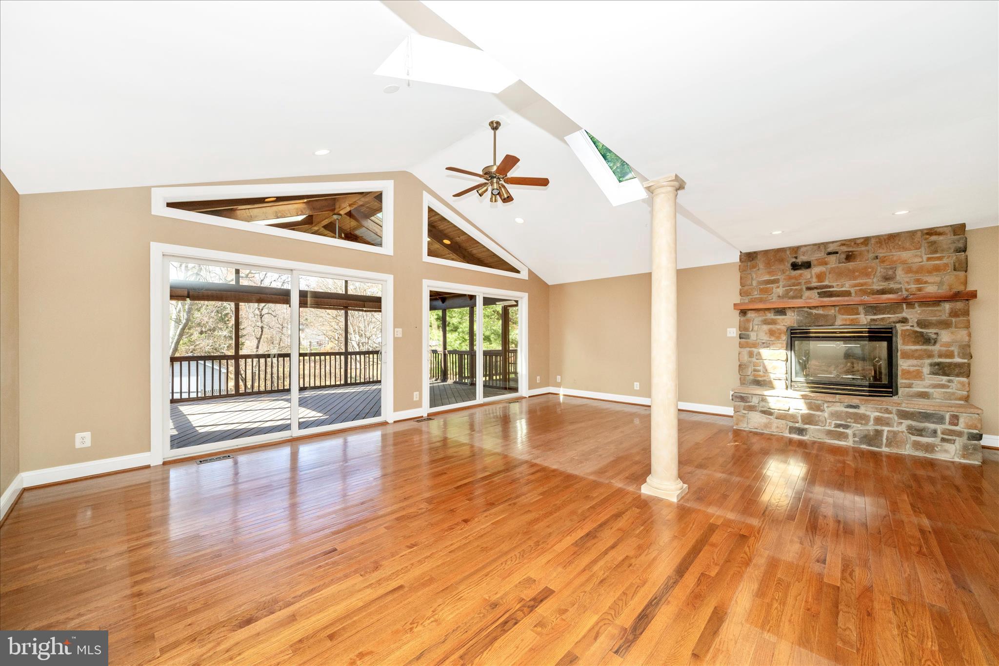 CHATEAU RIDGE - Residential