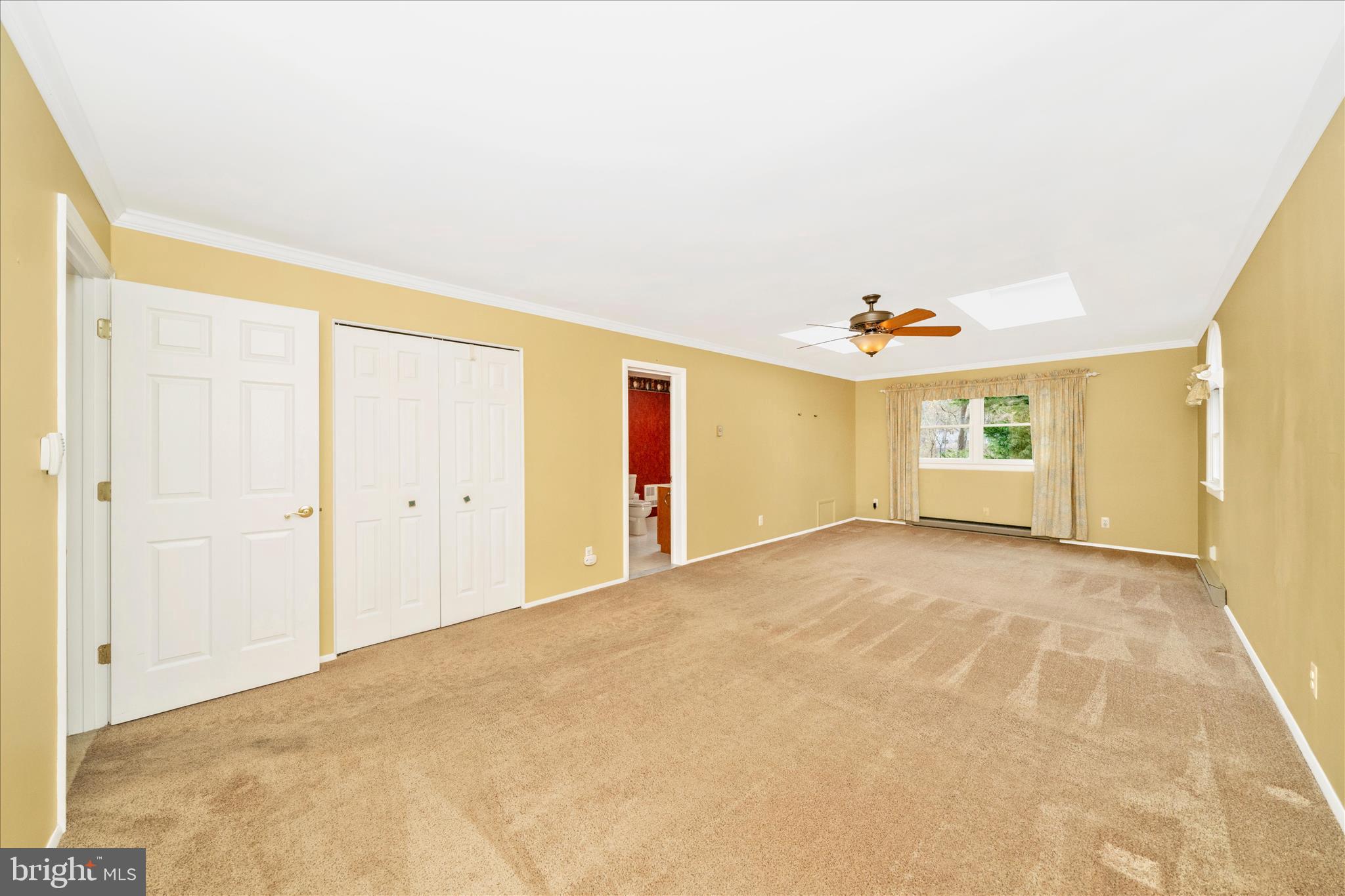 CHATEAU RIDGE - Residential