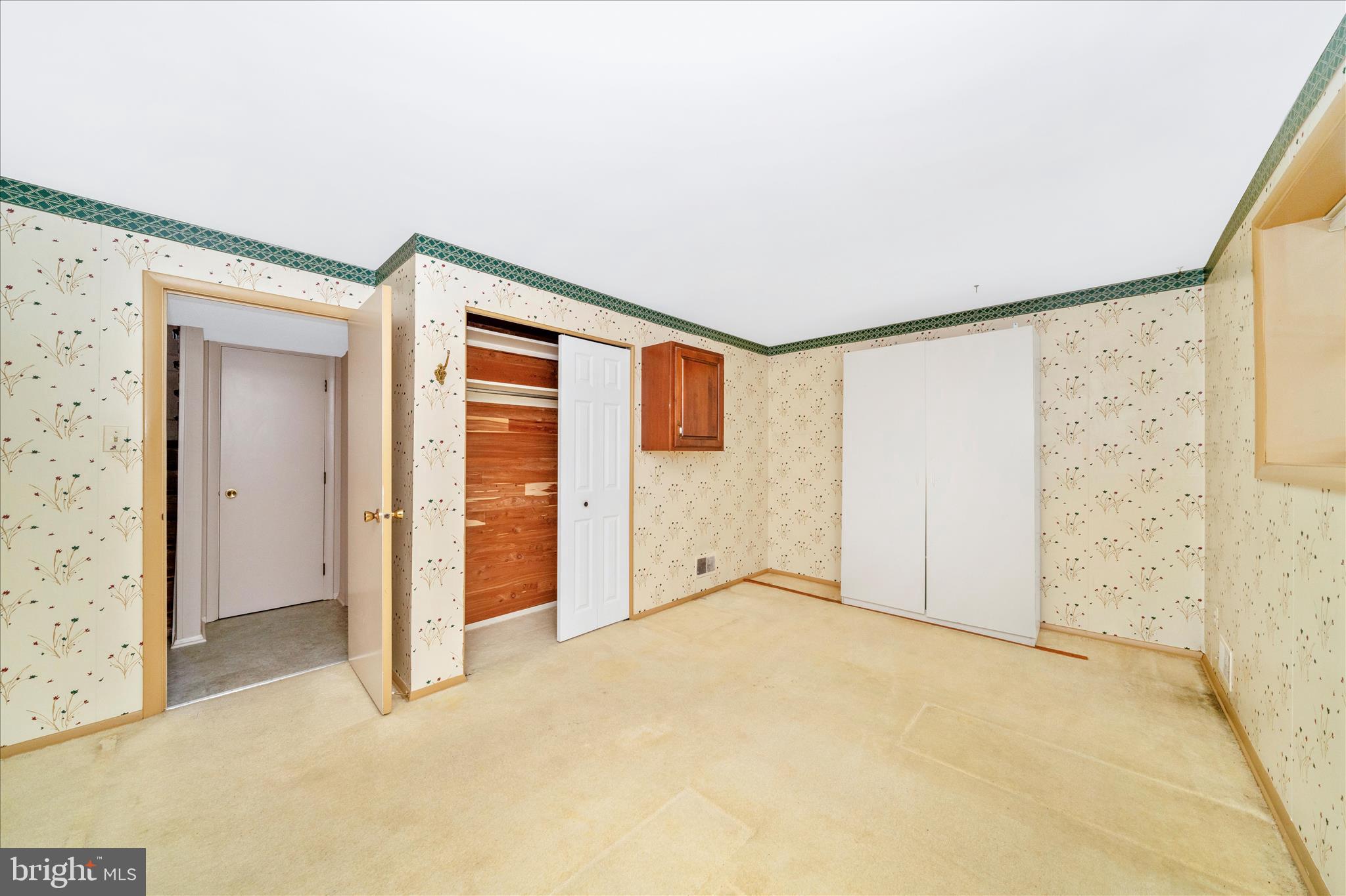 CHATEAU RIDGE - Residential