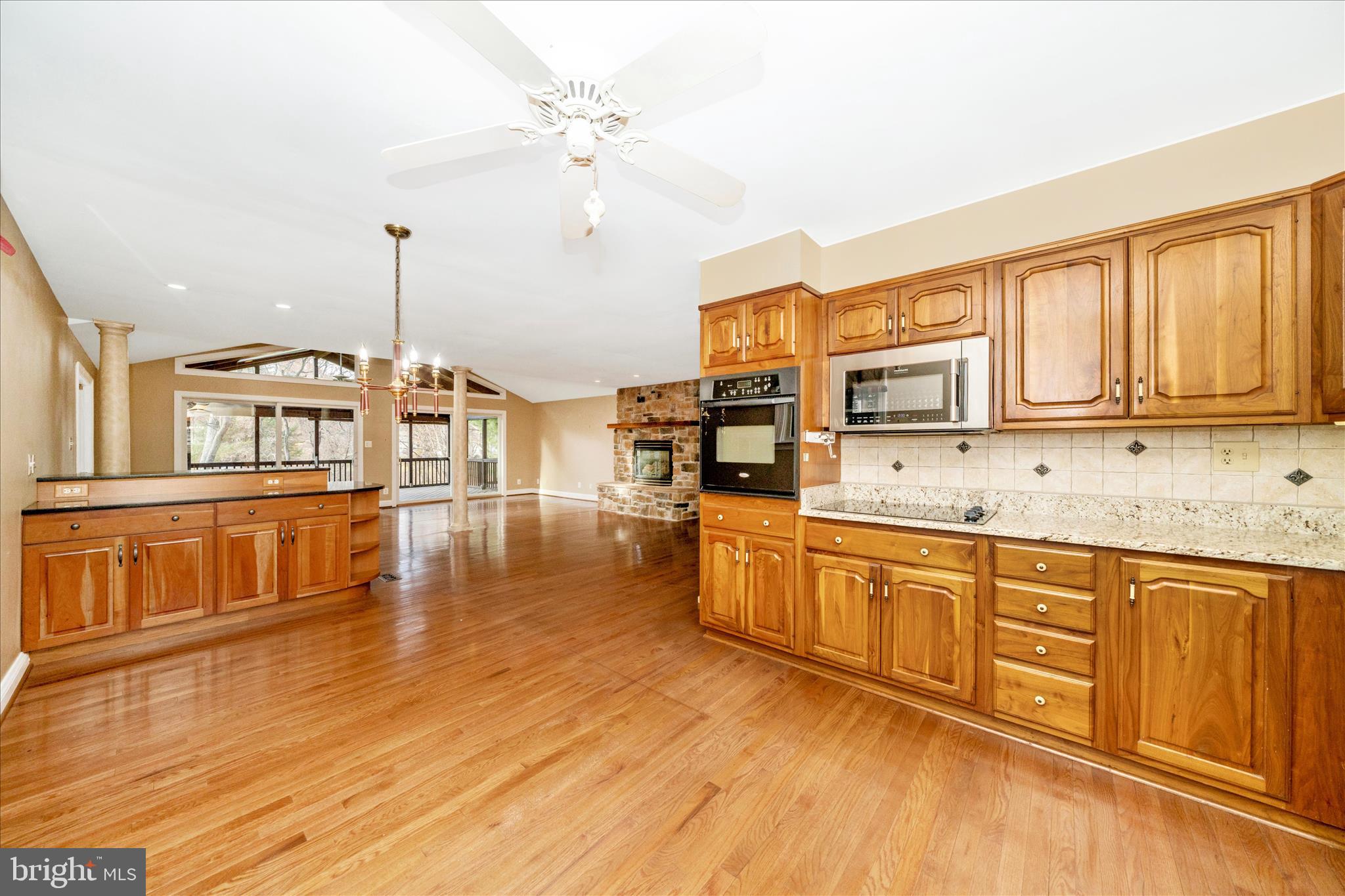 CHATEAU RIDGE - Residential