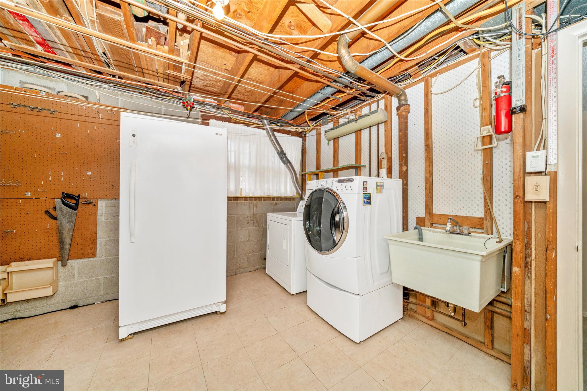 CHATEAU RIDGE - Residential