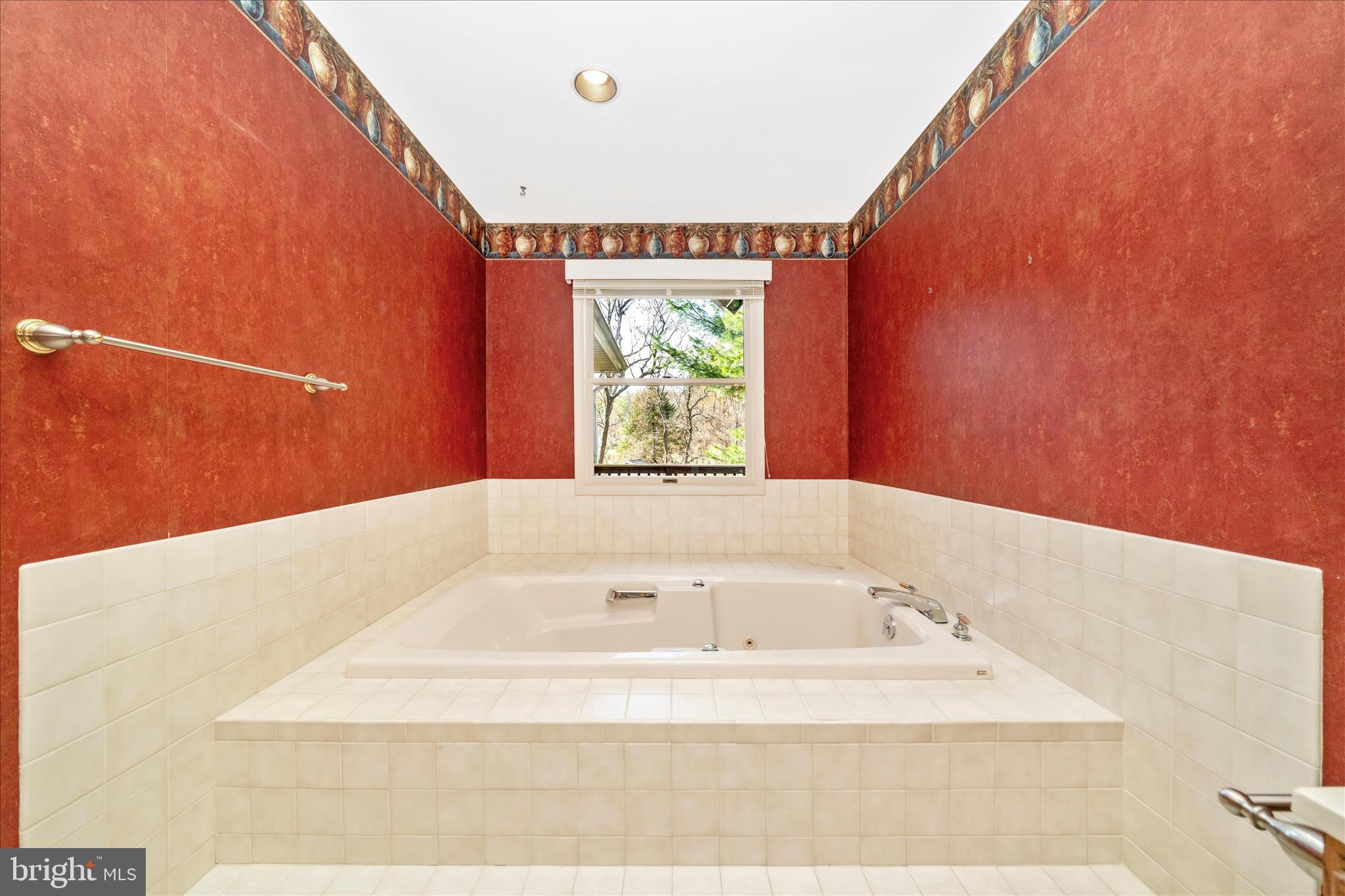 CHATEAU RIDGE - Residential