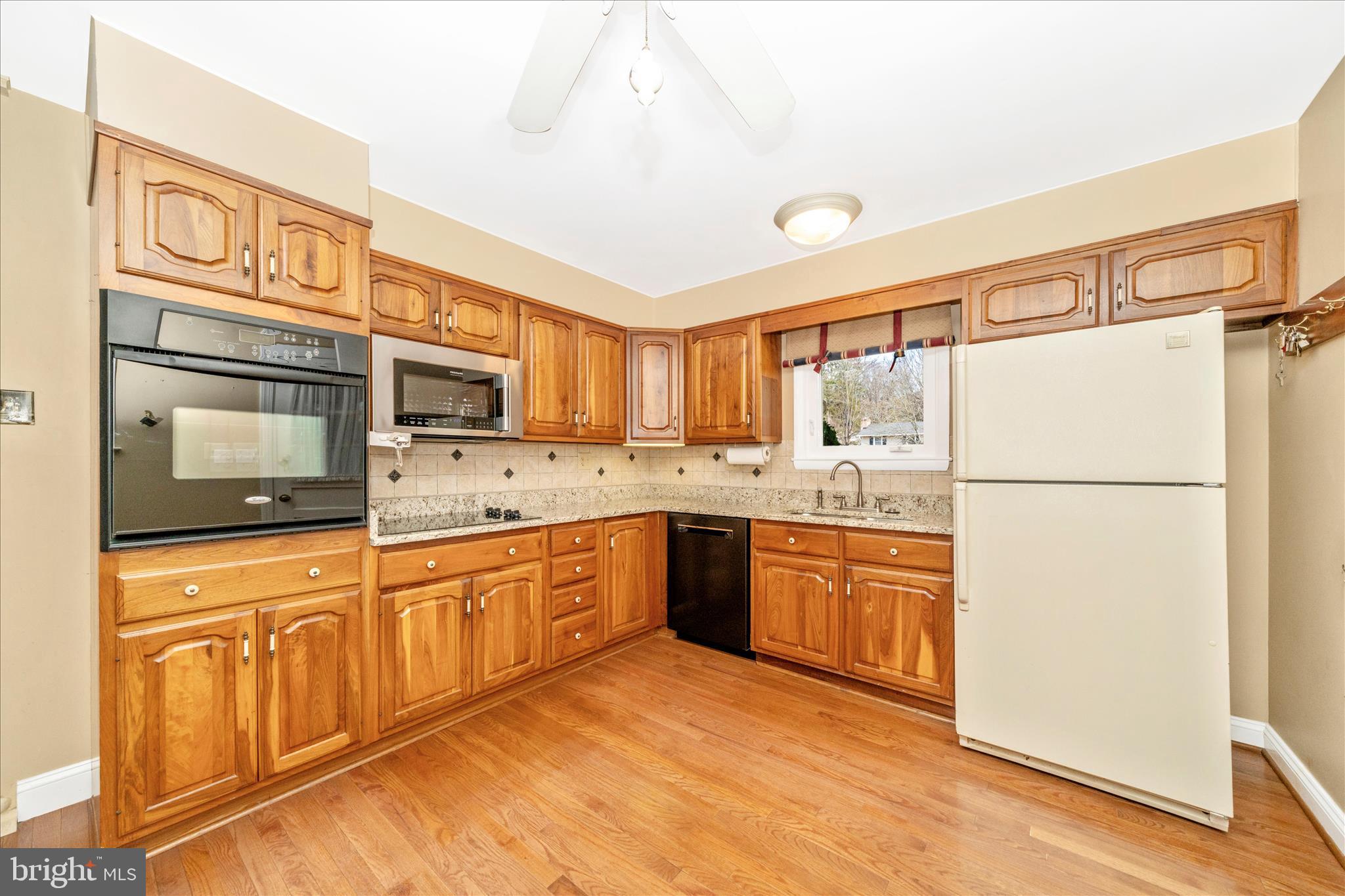 CHATEAU RIDGE - Residential