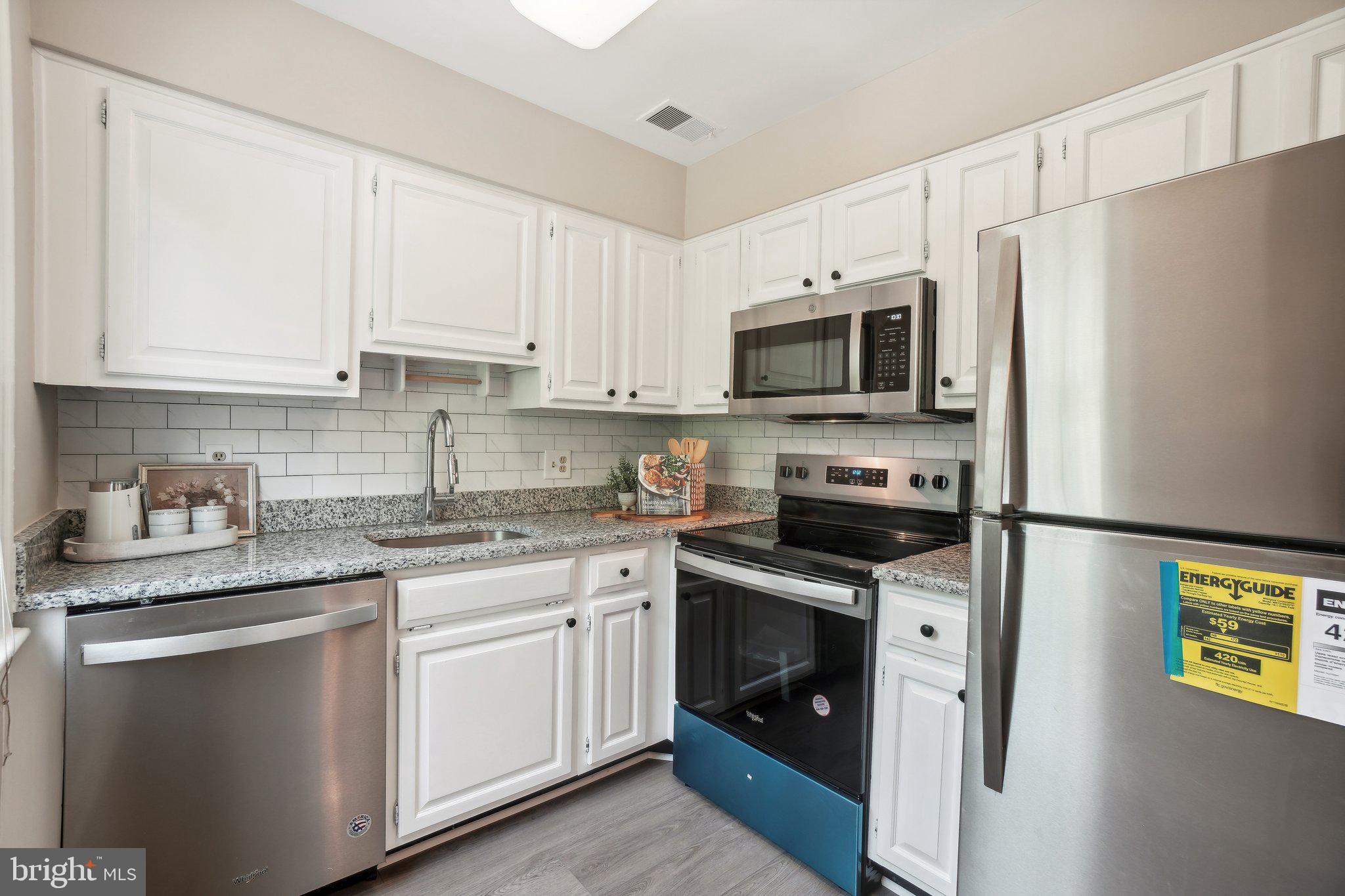 CAMBRIDGE COURTS - Residential Lease