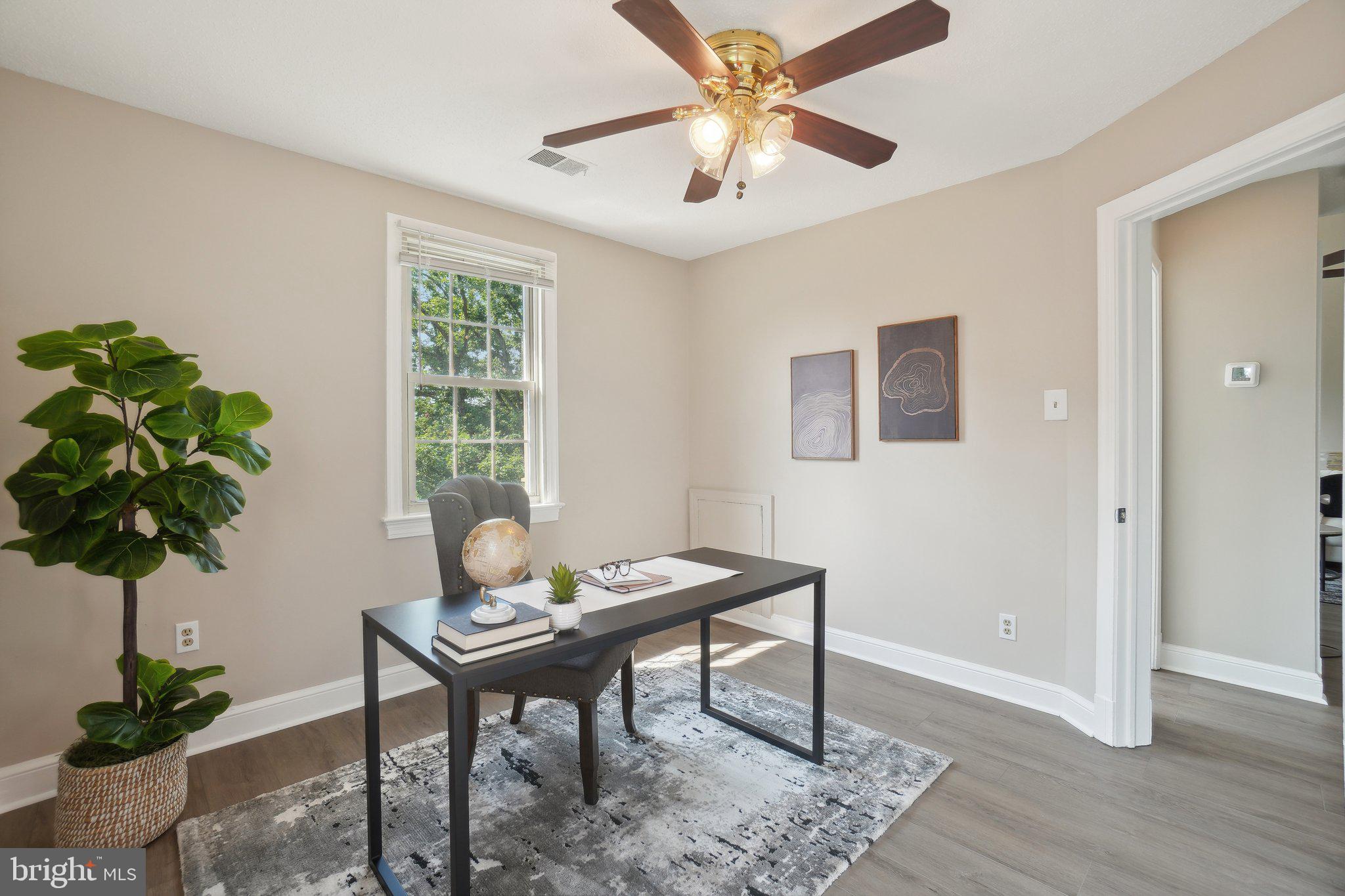 CAMBRIDGE COURTS - Residential Lease