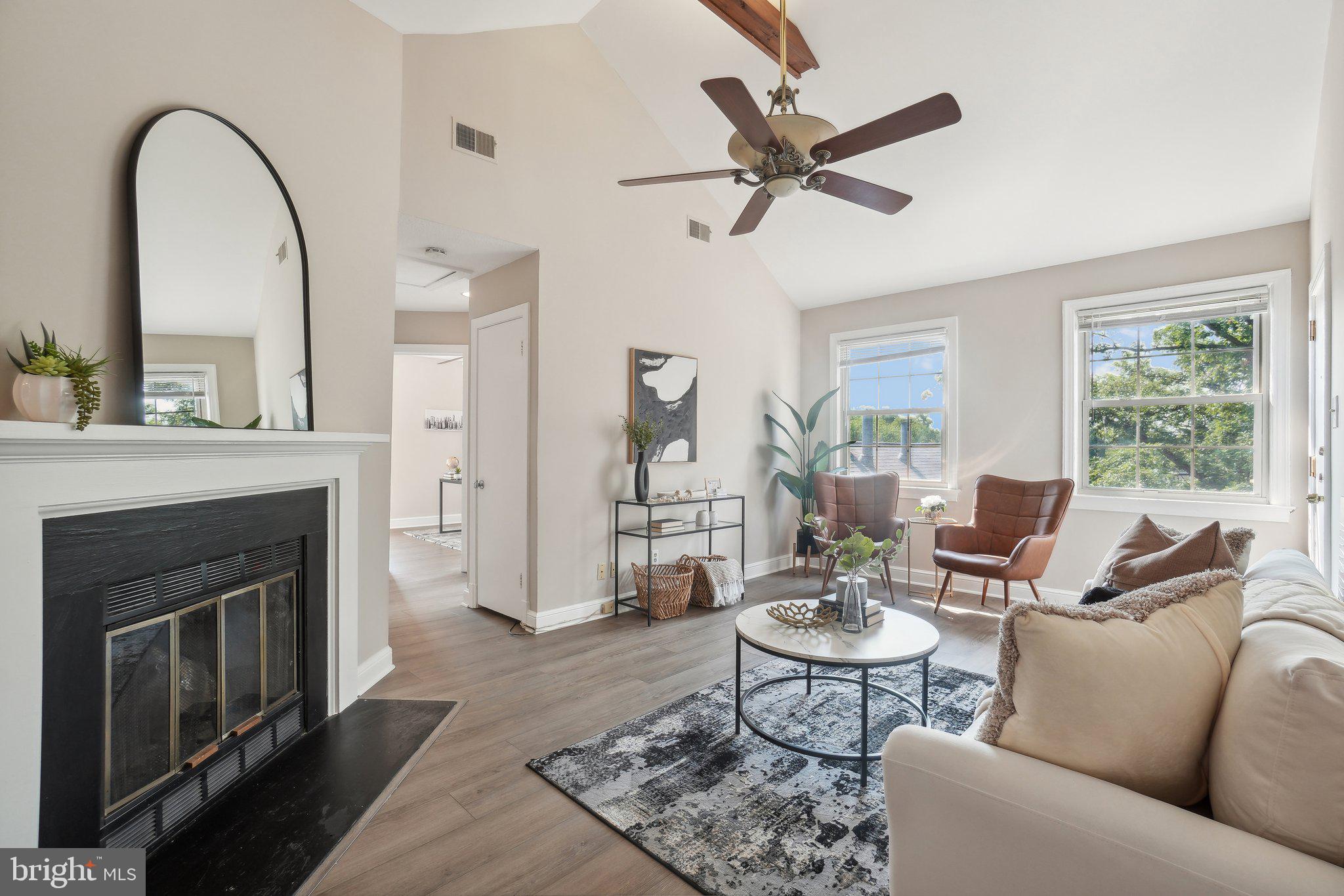 CAMBRIDGE COURTS - Residential Lease