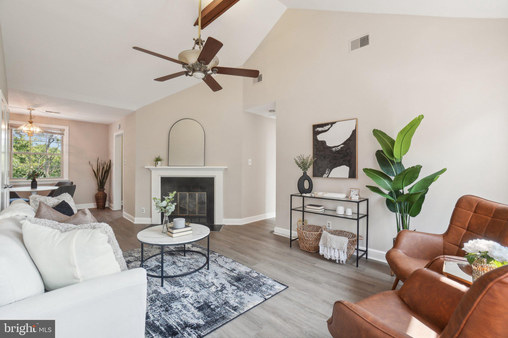 CAMBRIDGE COURTS - Residential Lease