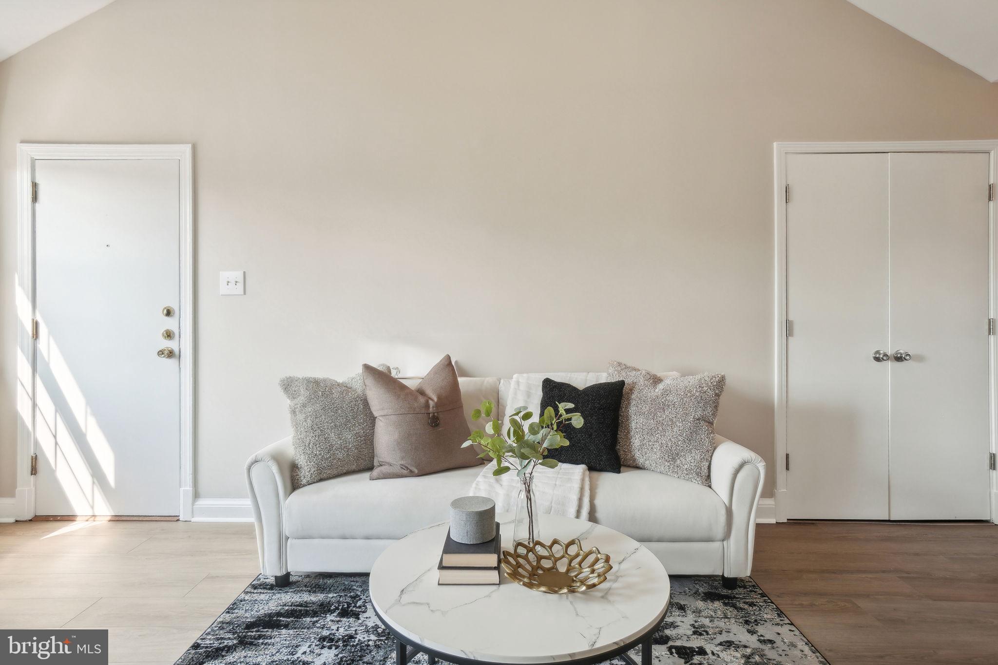 CAMBRIDGE COURTS - Residential Lease