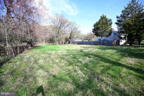 Vacant Land For Sale - 4807 N Barnaby Lane<br/> TEMPLE HILLS, MD 20748