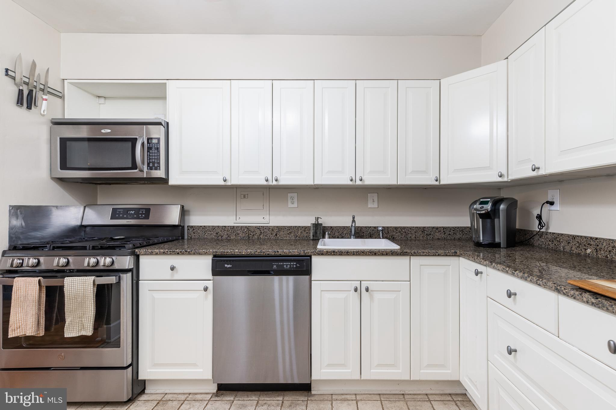 AMERICANA FINMARK - Residential