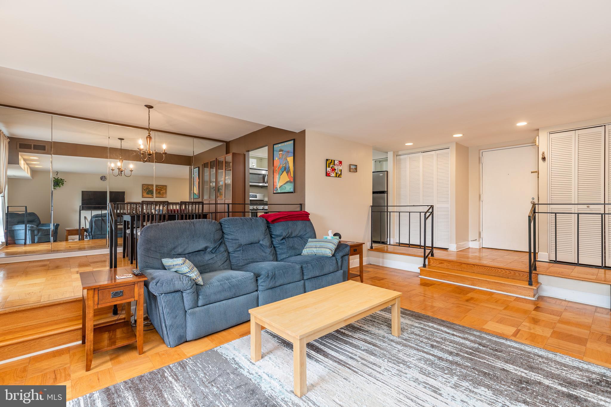 AMERICANA FINMARK - Residential