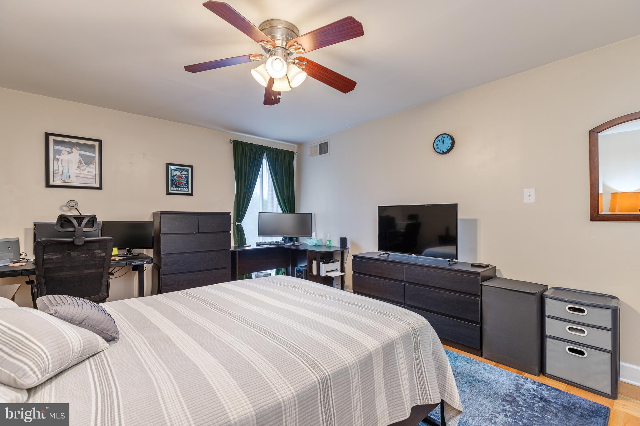 AMERICANA FINMARK - Residential