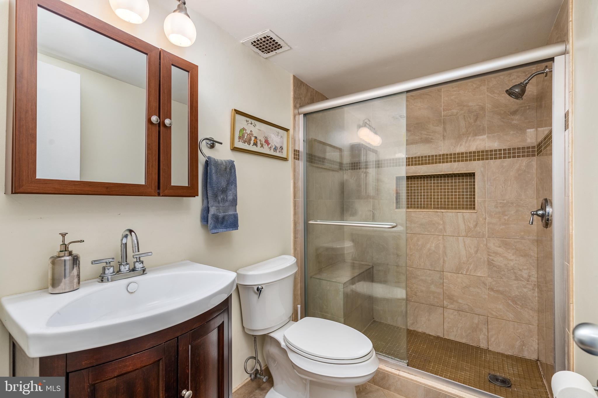 AMERICANA FINMARK - Residential