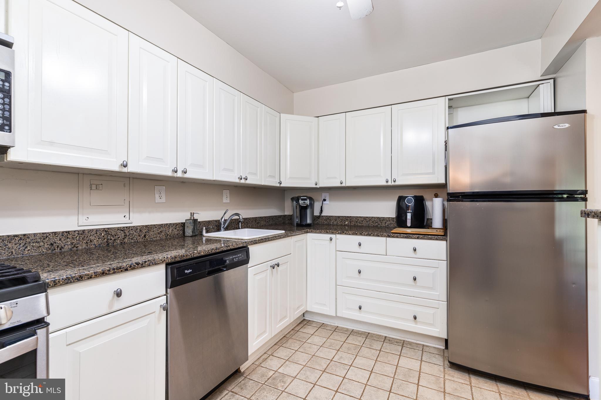 AMERICANA FINMARK - Residential