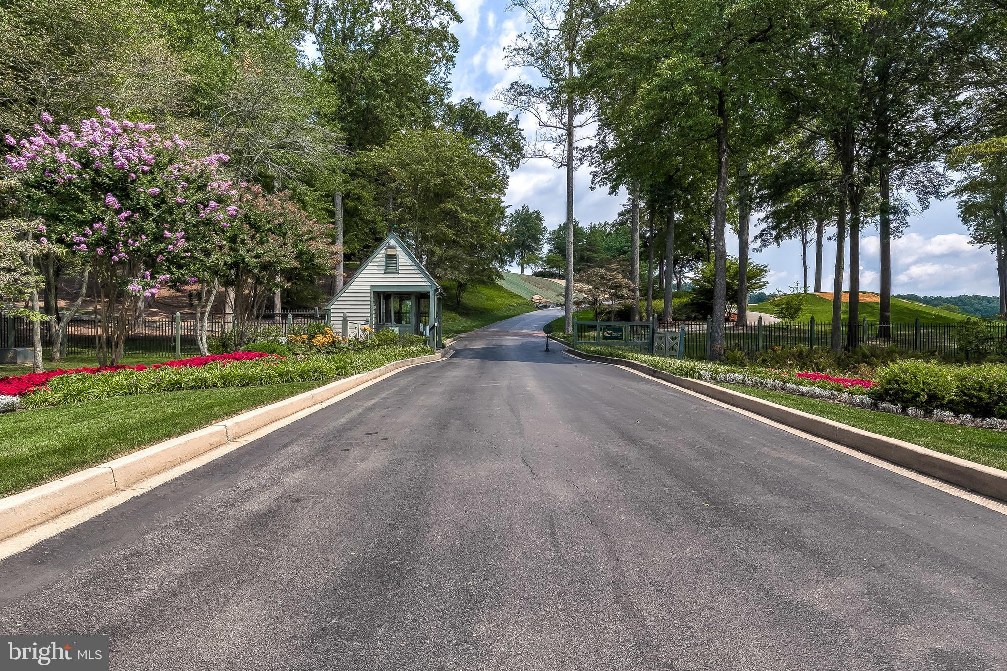 CAVES VALLEY GOLF CLUB - Land