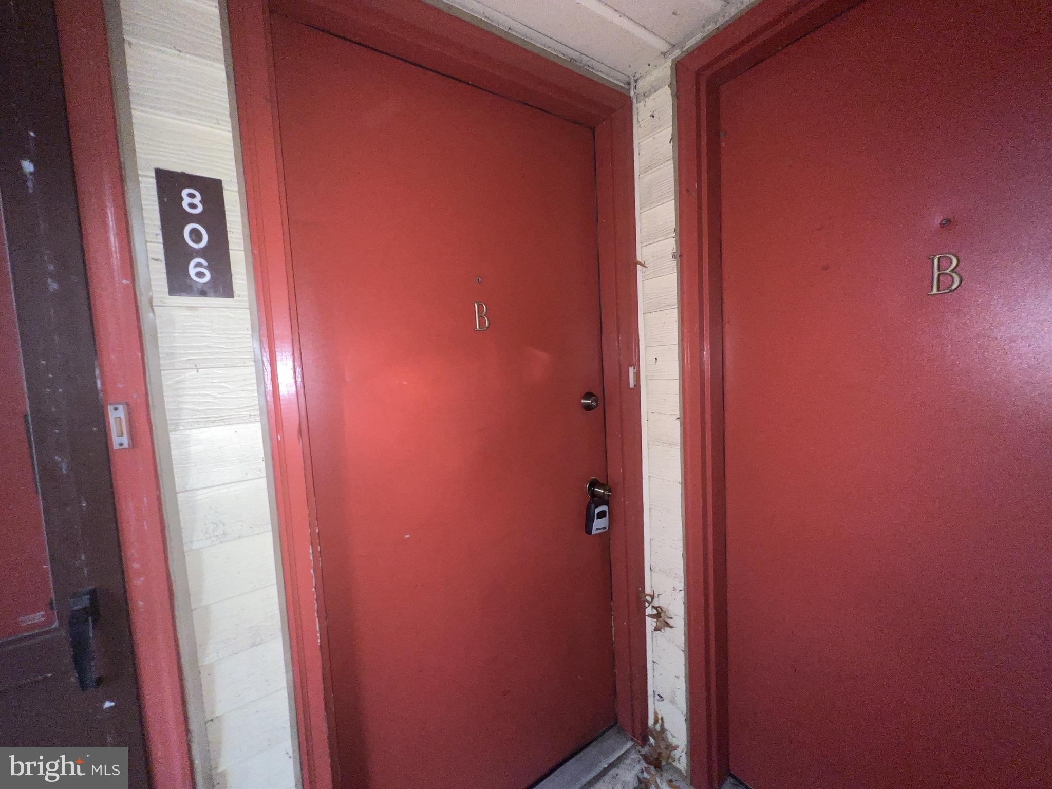 806 CYPRESS POINT CIRCLE B