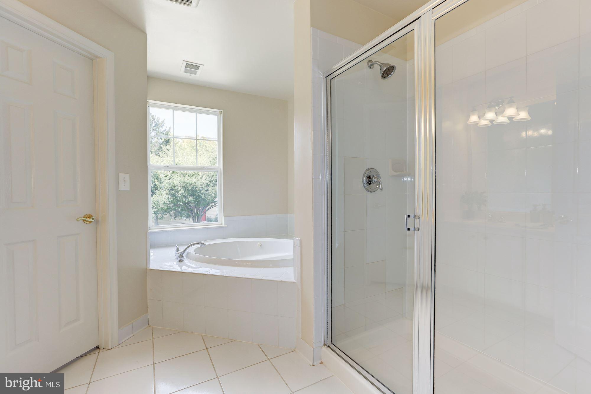 LINCOLN TERRACE - Residential Lease