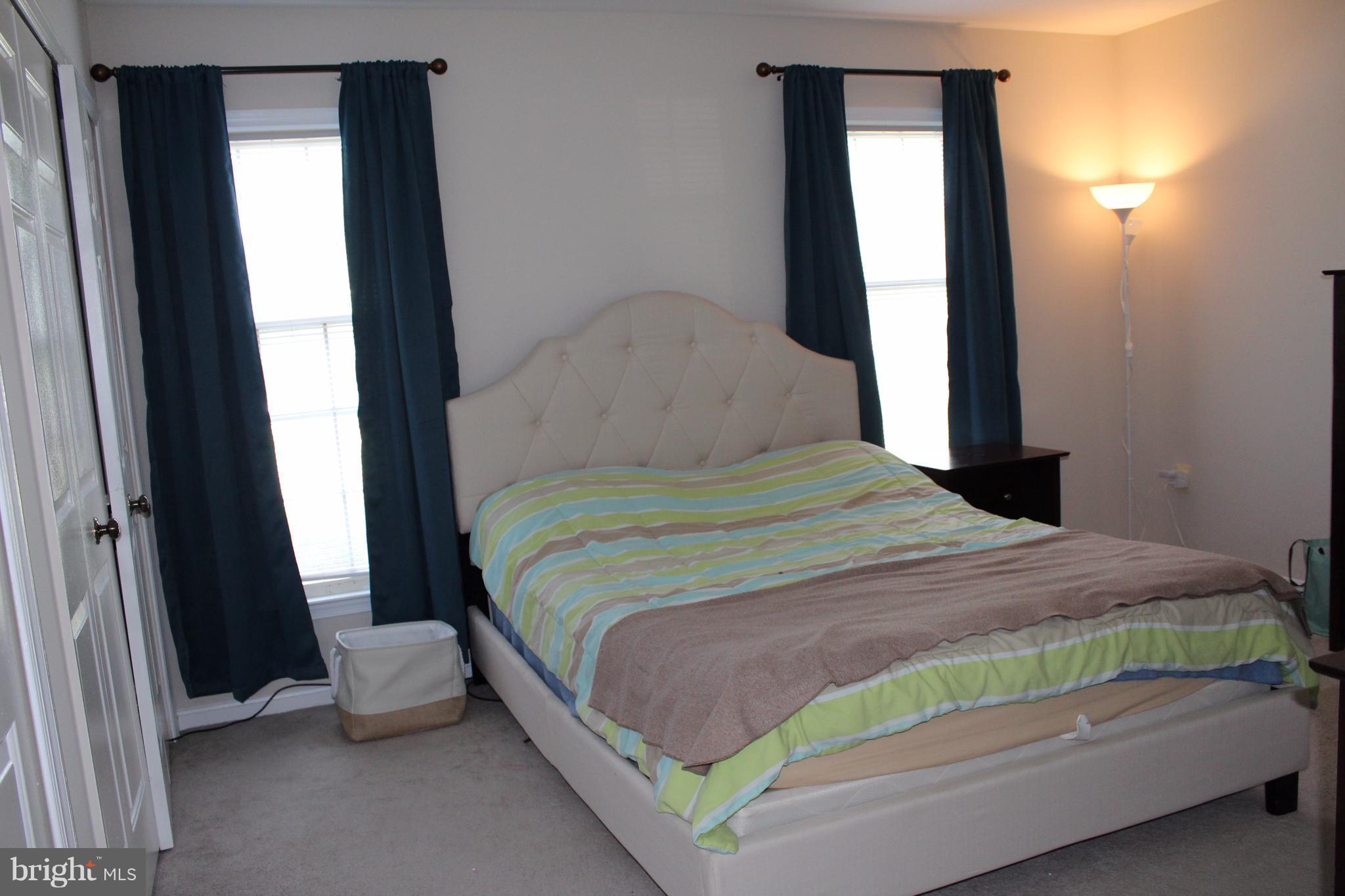 HERITAGE OAKS - Residential Lease