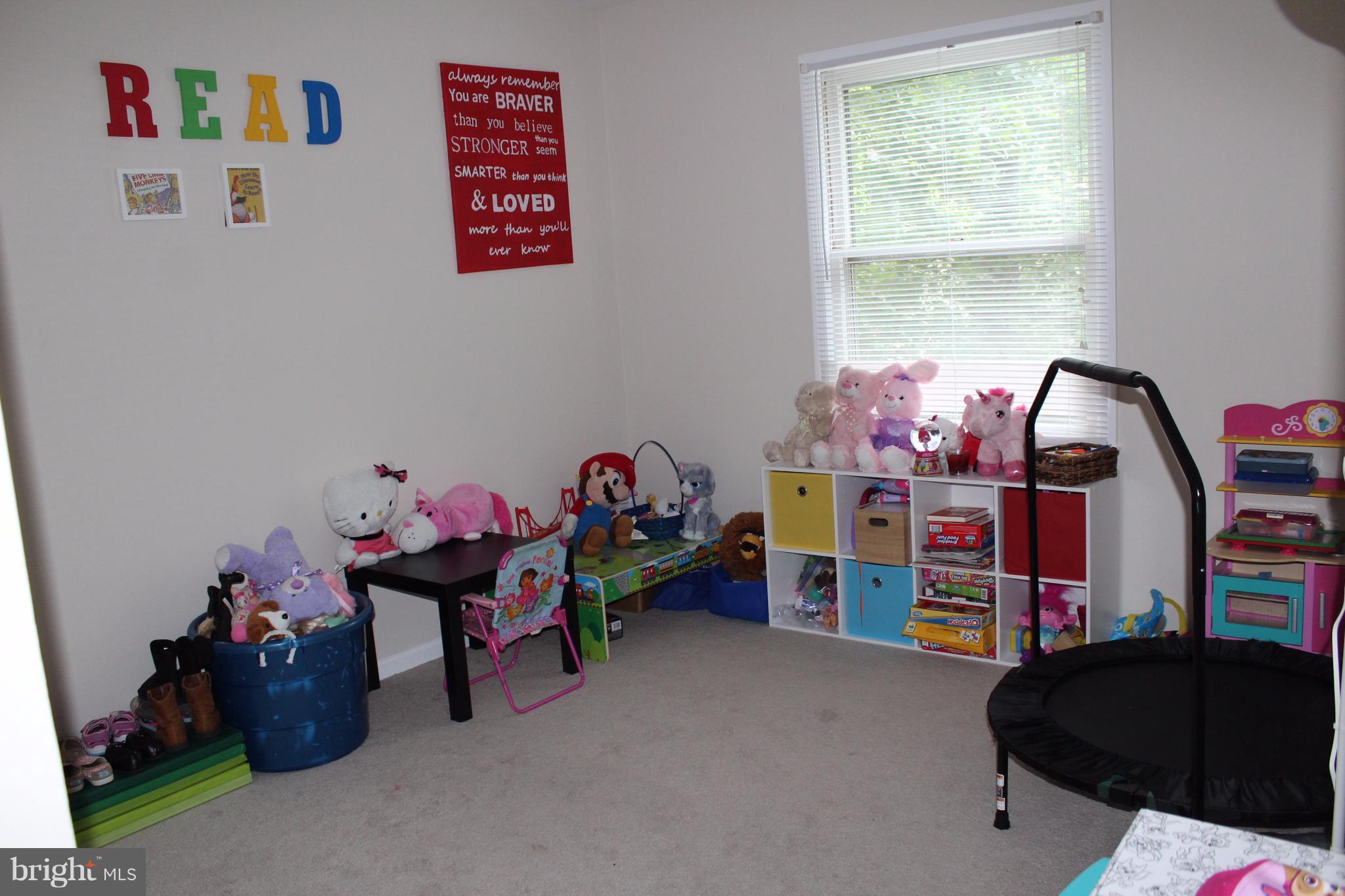 HERITAGE OAKS - Residential Lease