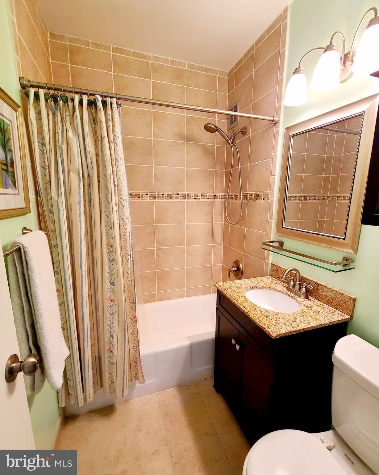 RIVER PLACE EAST - Residential