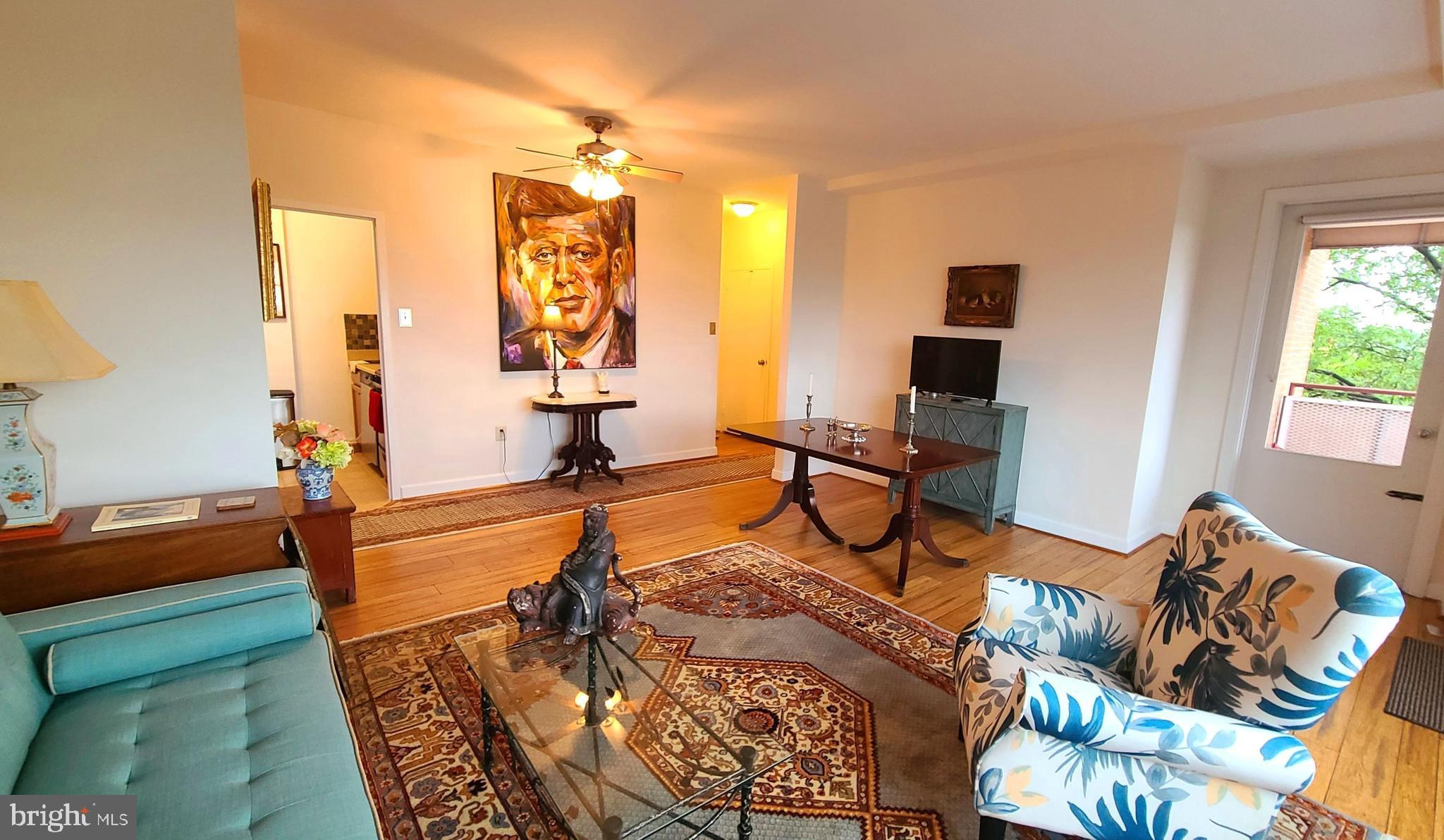 RIVER PLACE EAST - Residential