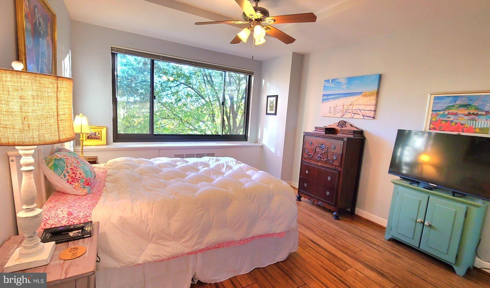 RIVER PLACE EAST - Residential