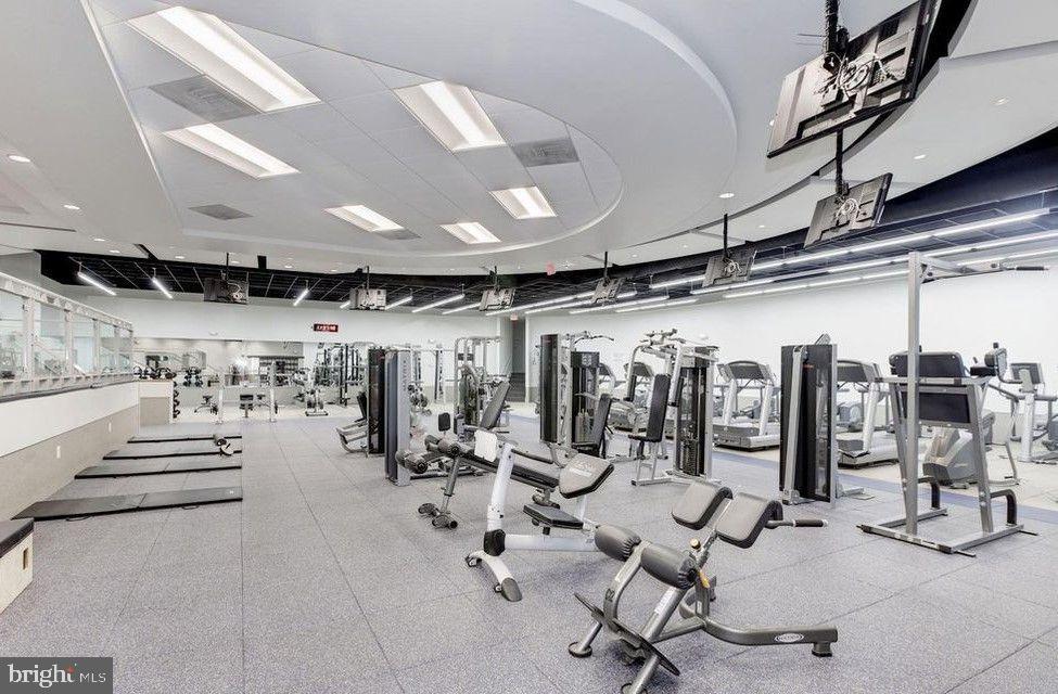 RIVER PLACE EAST - Residential