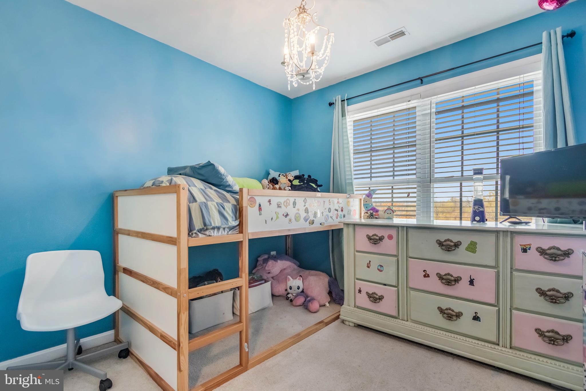 WHISPERING CREEK - Residential