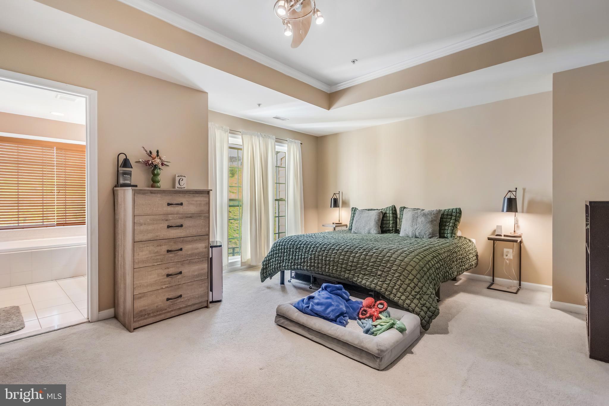 WHISPERING CREEK - Residential