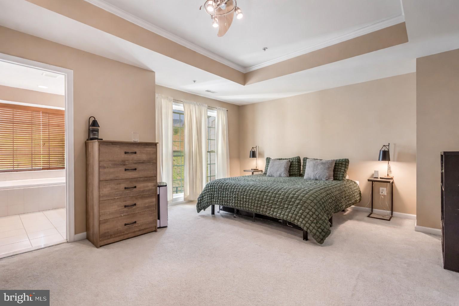 WHISPERING CREEK - Residential