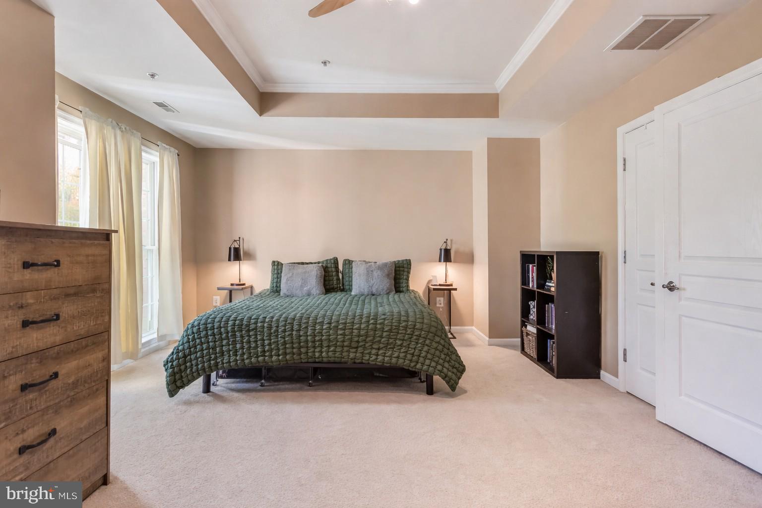 WHISPERING CREEK - Residential