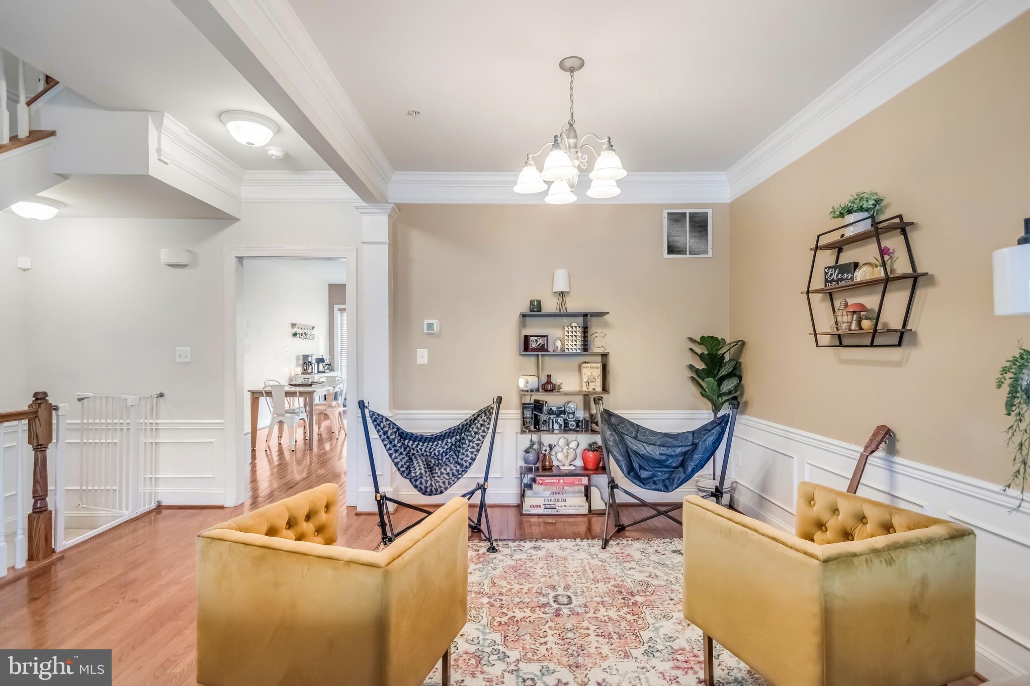 WHISPERING CREEK - Residential