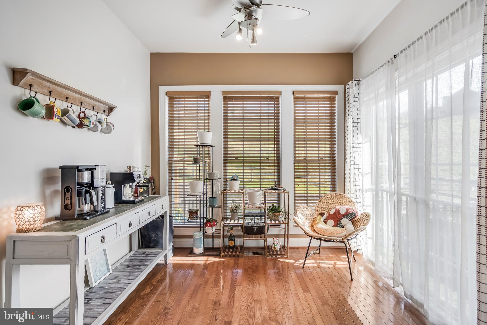 WHISPERING CREEK - Residential